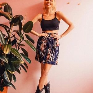 Frill Trim Pleated Floral Skirt